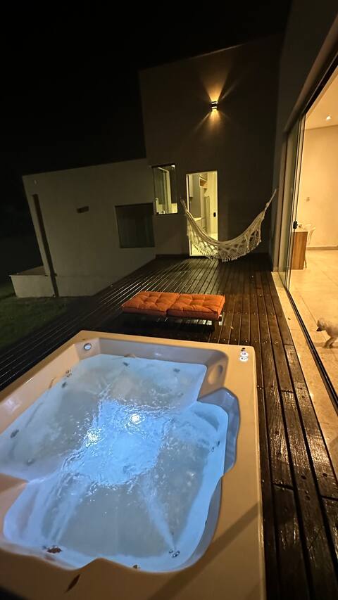 Refuge with Spa Jacuzzi 40 min BH