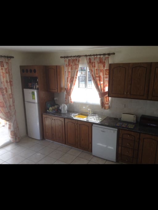 Fully equipped Kitchen with all appliances