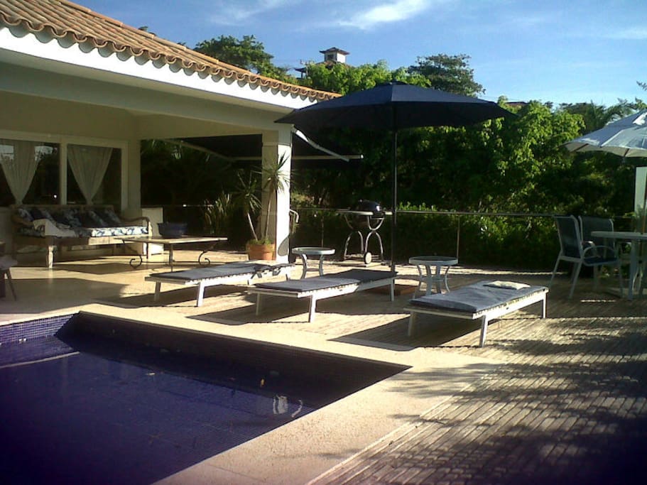 Deck com piscina