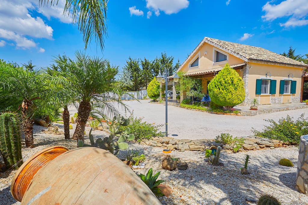 Sicilian rural house