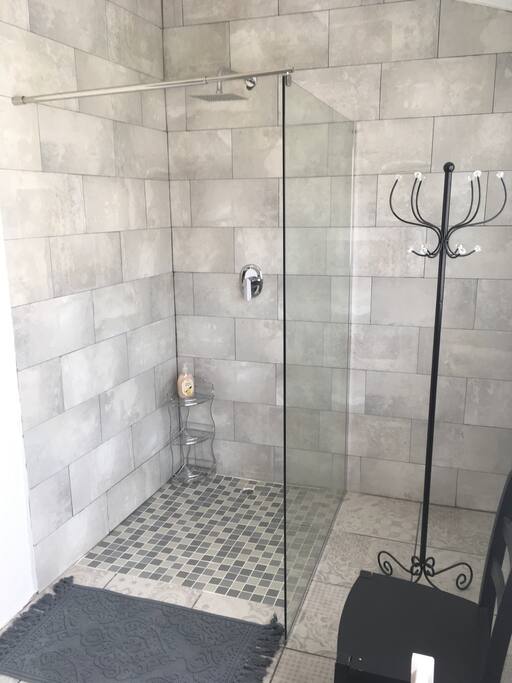 Huge bathroom