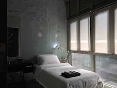 Heritage+shophouse+%283%29+Single+room%2Cairwell