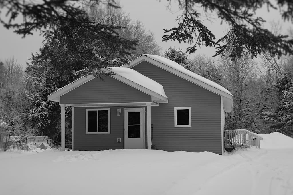 Pictured Rocks right on H58 (Entire House) Houses for Rent in