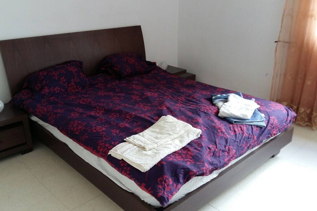 Chambre à coucher lit 160*200