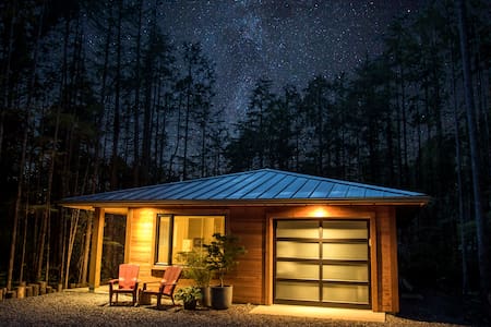 Hemlock Hideaway Cottage