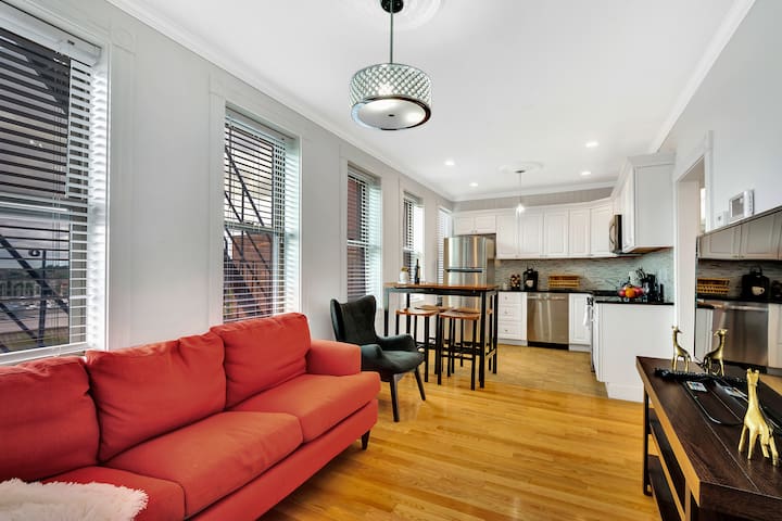 Amazing 2BR/1BA near TD Garden by Domio