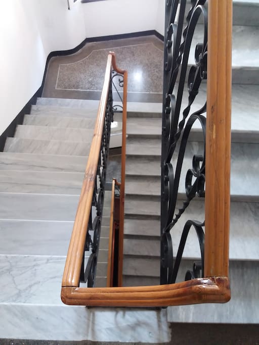 Stairs to the flat - Scale d'accesso