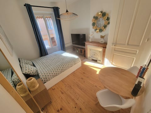 All Comfort Apartment, near Gratte Ciel Metro A Gratte