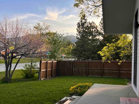 Successful Airbnb property: Bright North Boulder studio near trails and lake in North Boulder