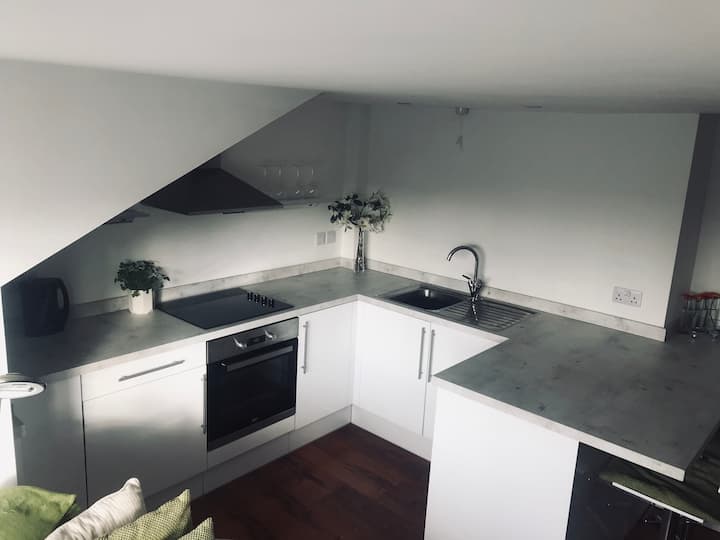 Top Flat, Chona St Peter Port Apartments for Rent in Guernsey