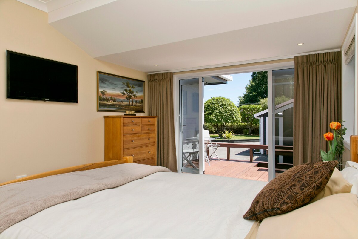 ห้องนอนใหญ่