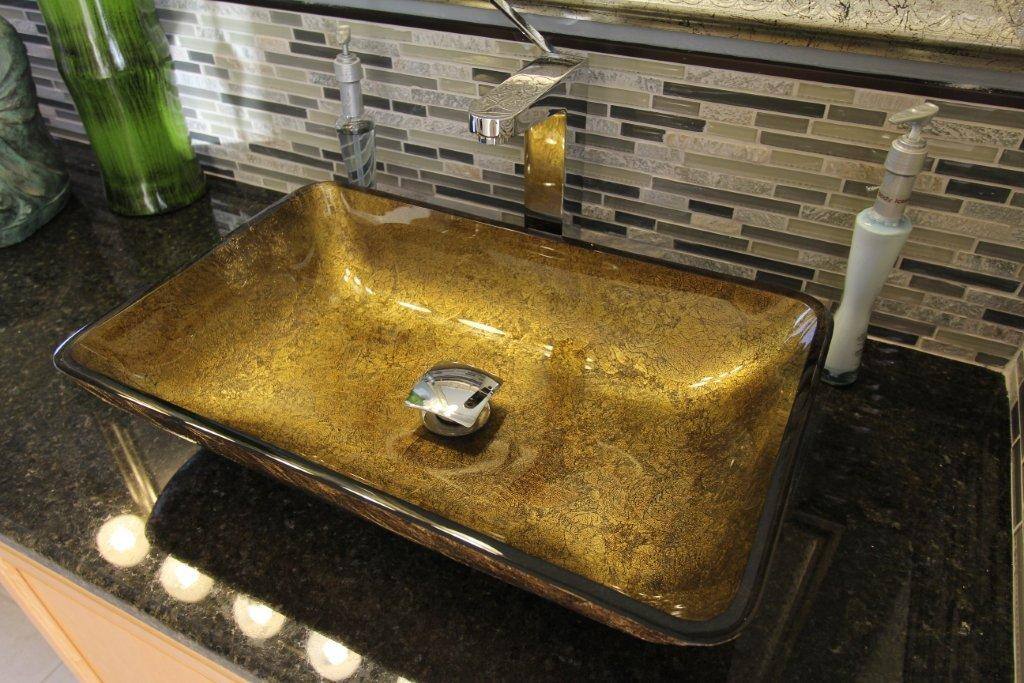 Detail Masterbathroom