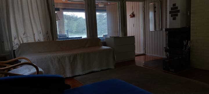 Mummonmökki Meren Rannalla. Cottage By The Sea. - Kustavi