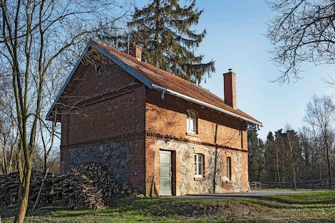Successful Airbnb property: The Red House / Dom Czerwony in Mazowieckie