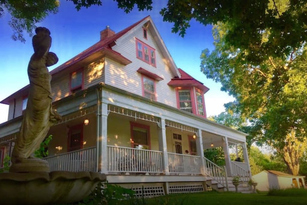 Top 100 Airbnb Rentals 2017 in Sainte Genevieve, Missouri