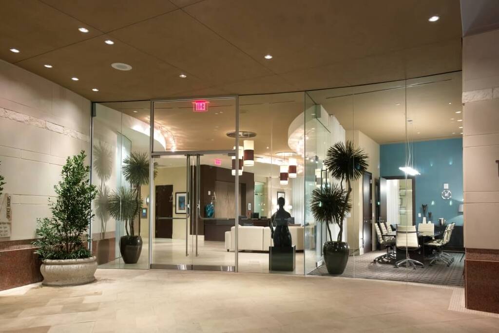 Ashton Entrance