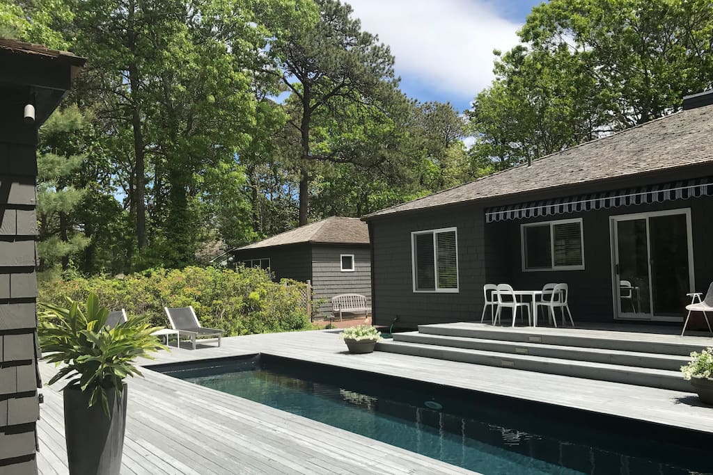 Saline lap pool