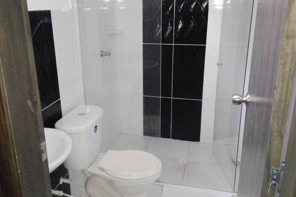 Baño privado habitacion cama doble