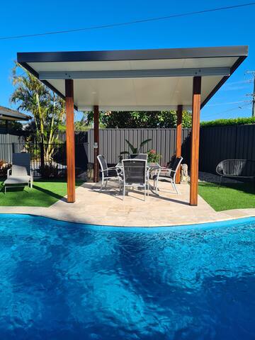 Pandanus House at Moonee Beach gallery image 2