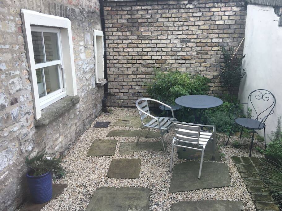 Courtyard Garden