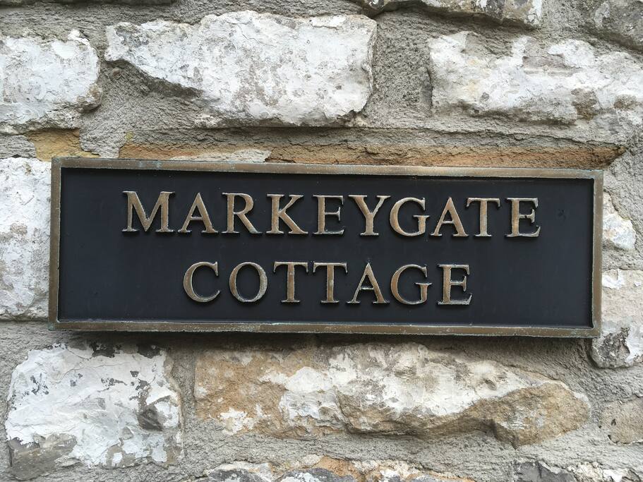 Wall outside Markeygate Cottage