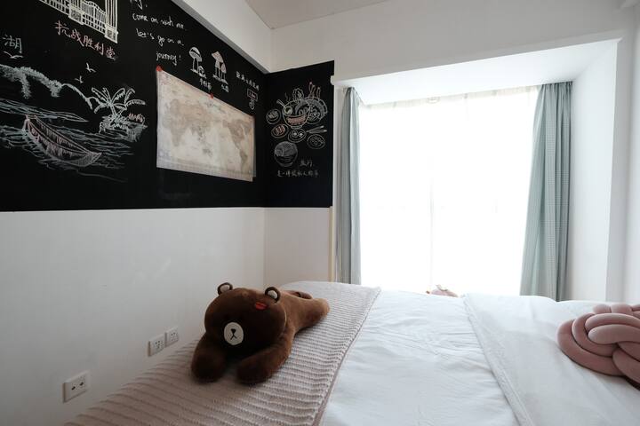 北纬25度动物共和国 熊本熊家 昆明广场地铁口 动漫主题的2居室公寓 Apartments For Rent In Kunming Yunnan China 北纬25度动物共和国 熊本熊家 昆明广场地铁口 动漫主题的2居室公寓 Apartments For Rent In Kunming Yunnan China