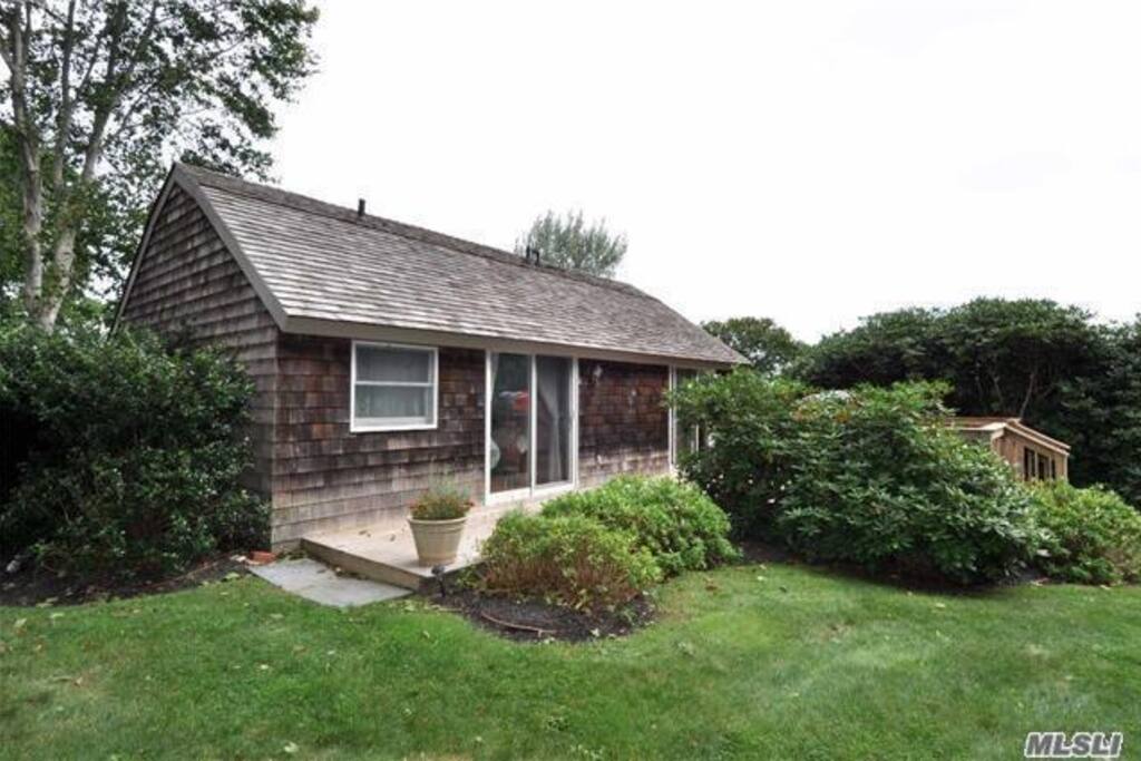 Guest house and private deck