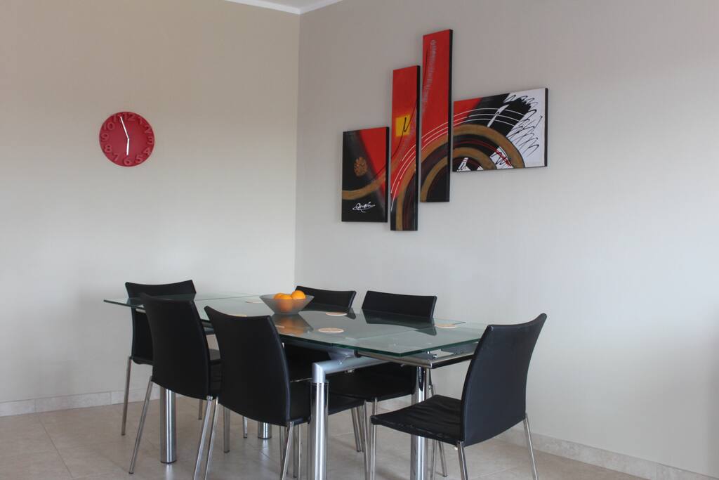Dining area 1