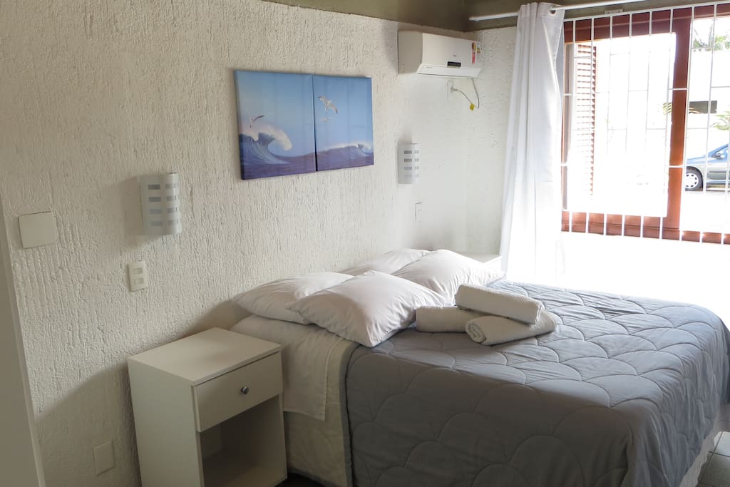 QUARTO 1 (CAMA DE CASAL PARA 2 PESSOAS)
