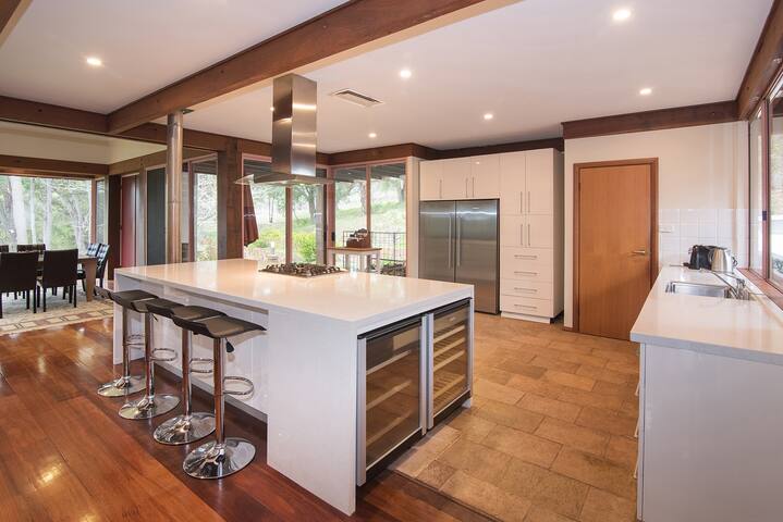 Wilyabrup River Retreat- Flutes Estate, Marg River gallery image 5