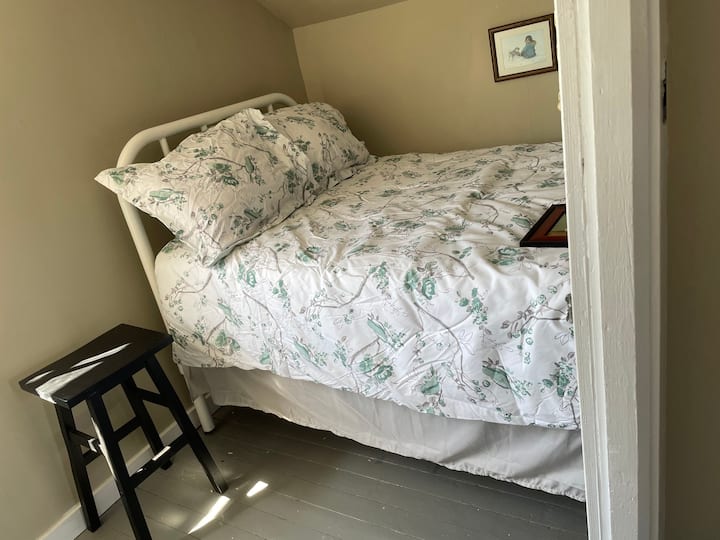 3rd bedroom - Double bed with antique bed frame 