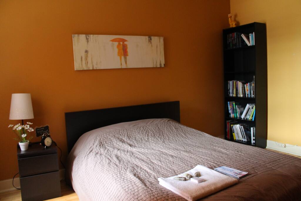 2ème chambre avec lit double