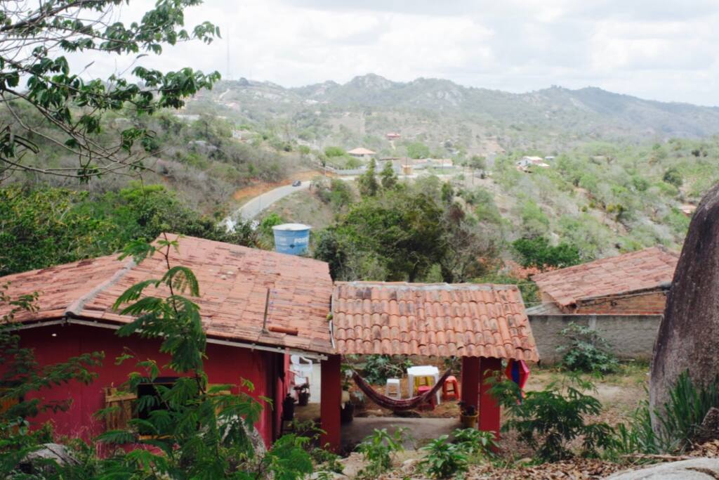 Vista do terreno da casa