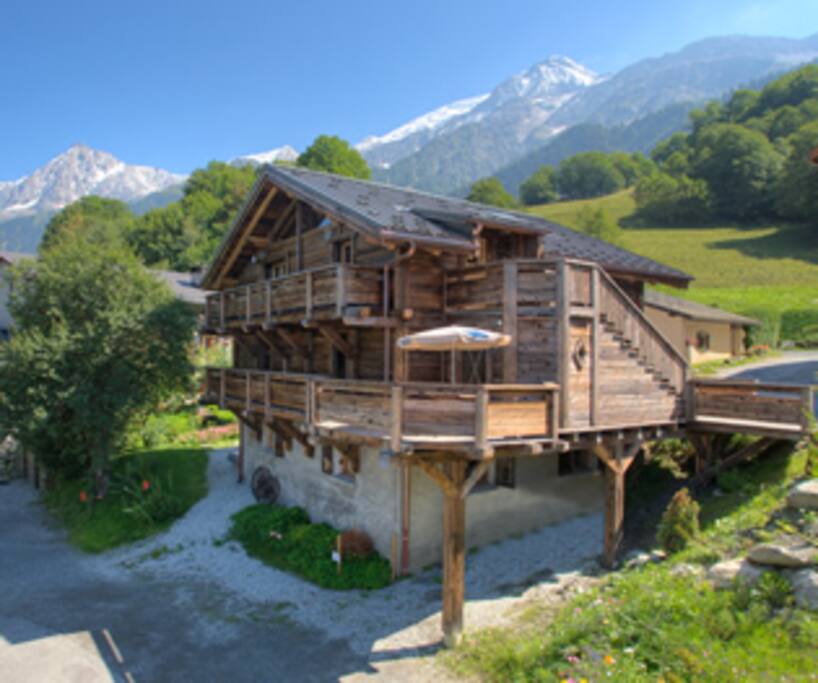 Exterior of Eco Lodge apartment