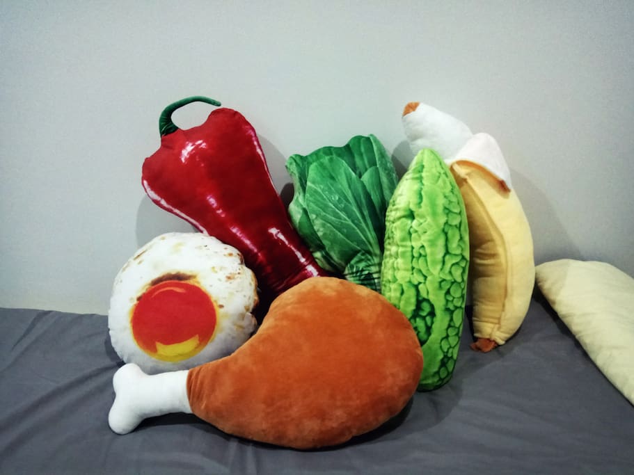 Do take photos with these cute food pillows!