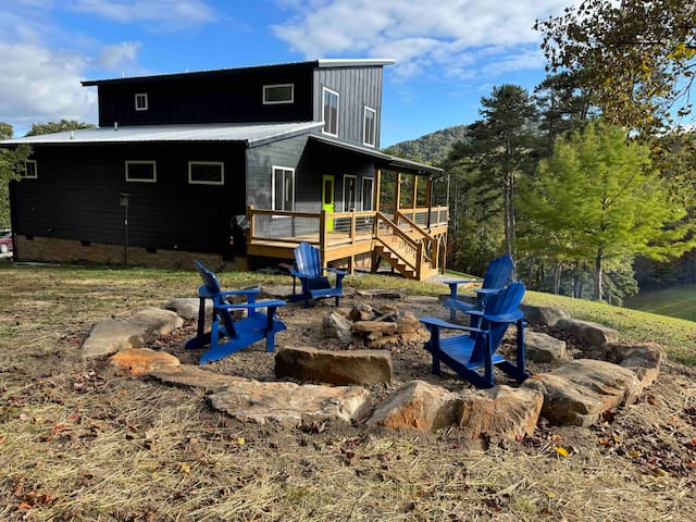 New home with privacy and views