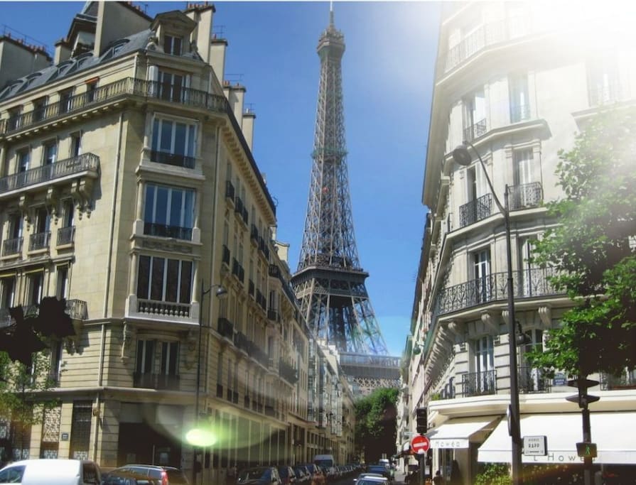 vue de la tour Eiffel notre rue