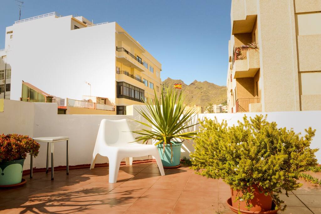 The Roof Top Terrace • view into the ANAGA mountains pic1