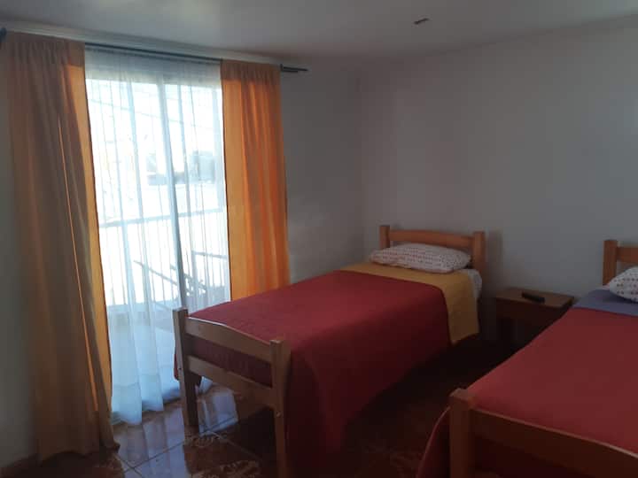 Acogedoras Habitaciones Con Ambiente Familiar. - Calama