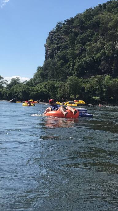 Tubing and kayaking on the Potomac and Shenandoah Rivers