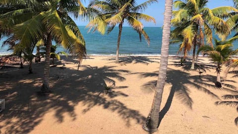 Beach Front Casita Del Mar - House by the Sea