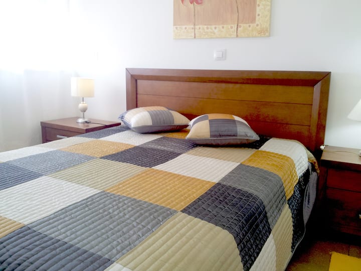 kut spavaće sobe u apartmanu 1/2