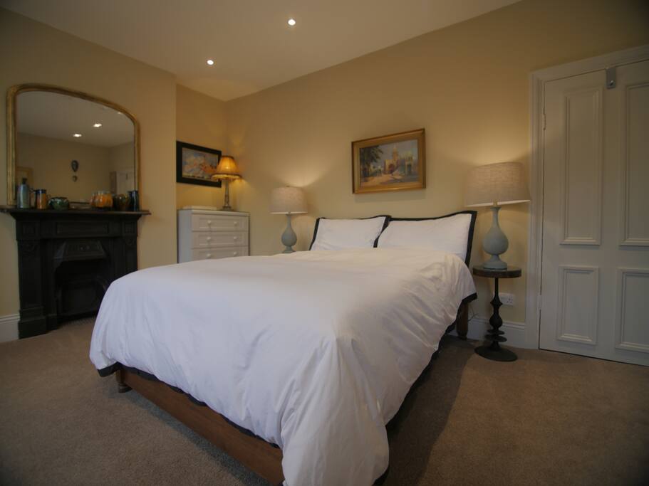 Comfy bed, new mattress