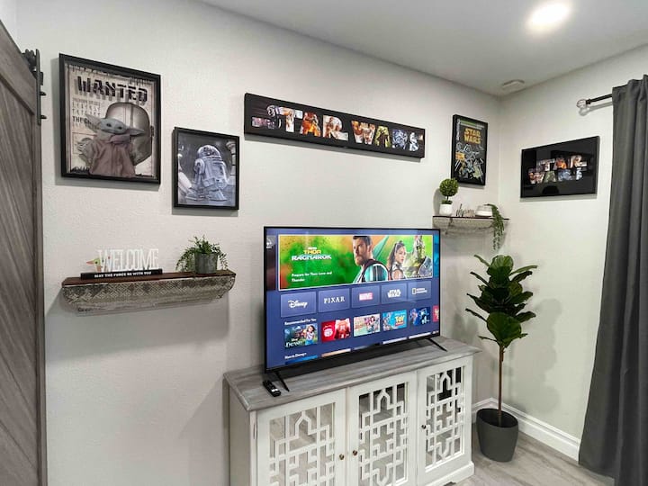 Gorgeous Family Friendly 2 Rm - 12 Min To Disney - Santa Ana, CA
