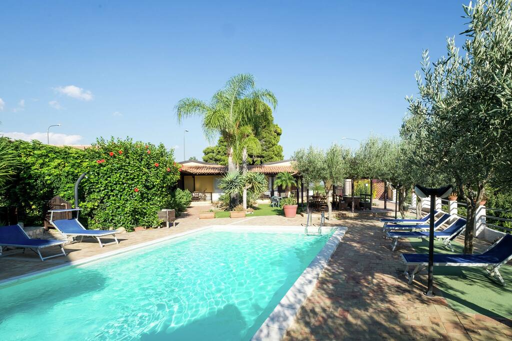 Holiday Home Swimming Pool