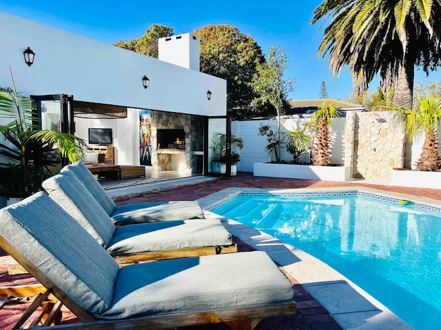 The Only ONE @ Briza Road /Pool/ Hot Tub/Back Up