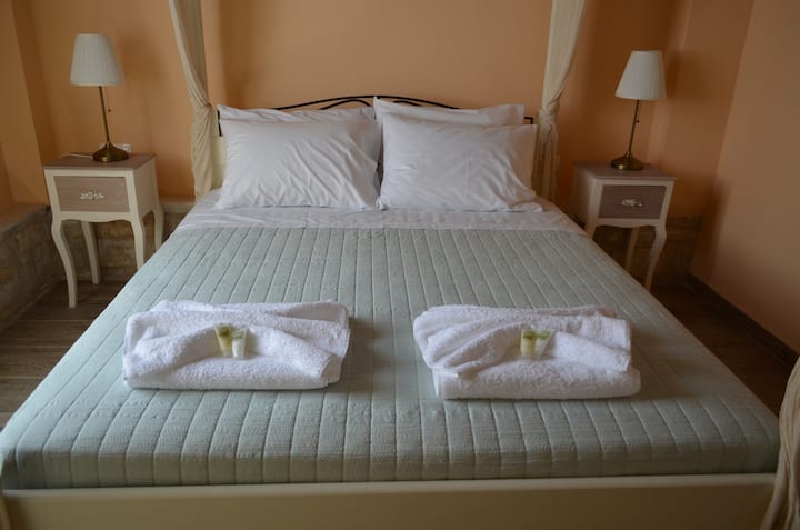 ห้องนอนใหญ่