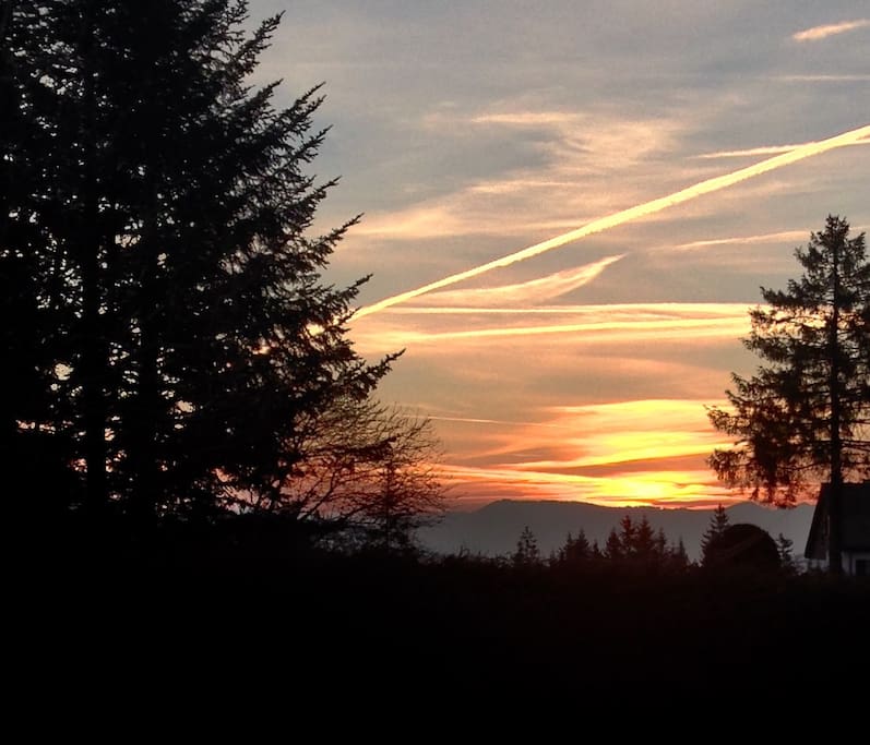 Sonnenaufgang vor der Haustür