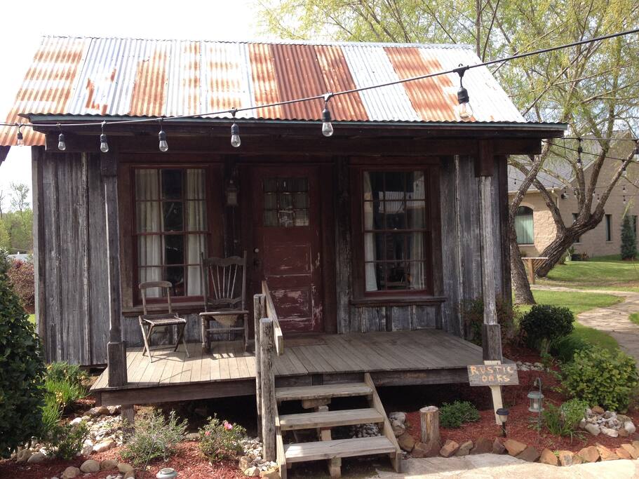 Rustic Oaks Bed and breakfasts for Rent in Pasadena, Texas, United States