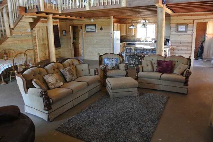 JandC Lodging, completly furnished.